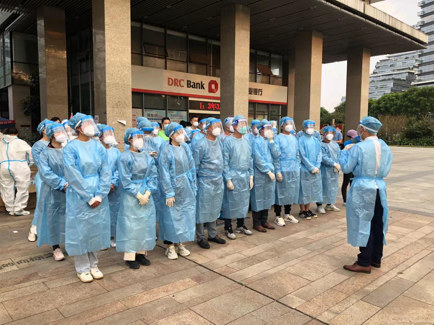 抗疫守卫战，，，，，尊龙官方网站一直在！